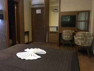Измит: Izmit Saray Hotel