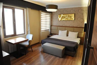 Измит: Izmit Saray Hotel