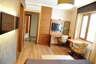 Измит: Izmit Saray Hotel