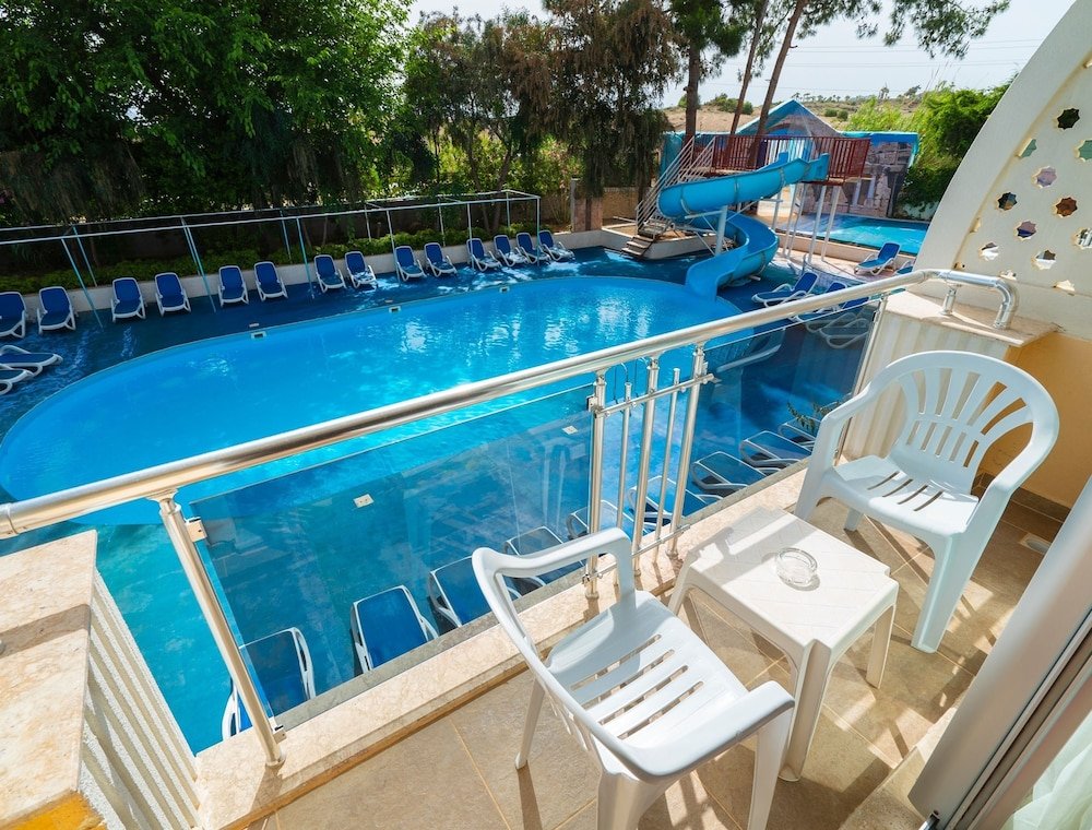 Aperion Beach  Hotel — фото 1