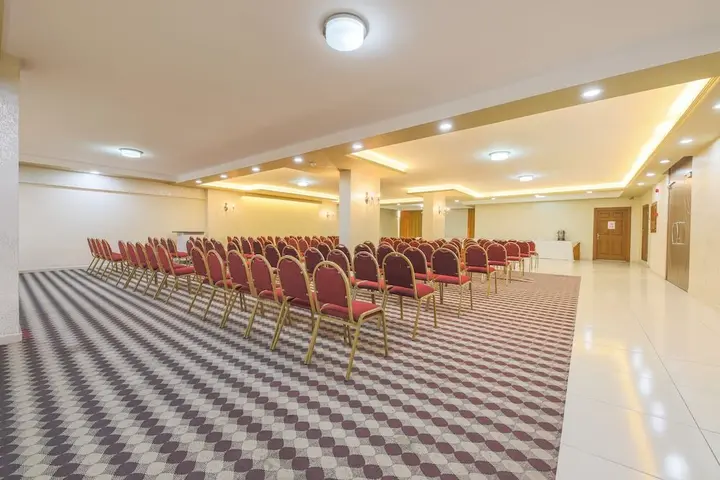 Мерсин: Hosta Otel