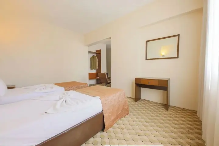 Мерсин: Hosta Otel