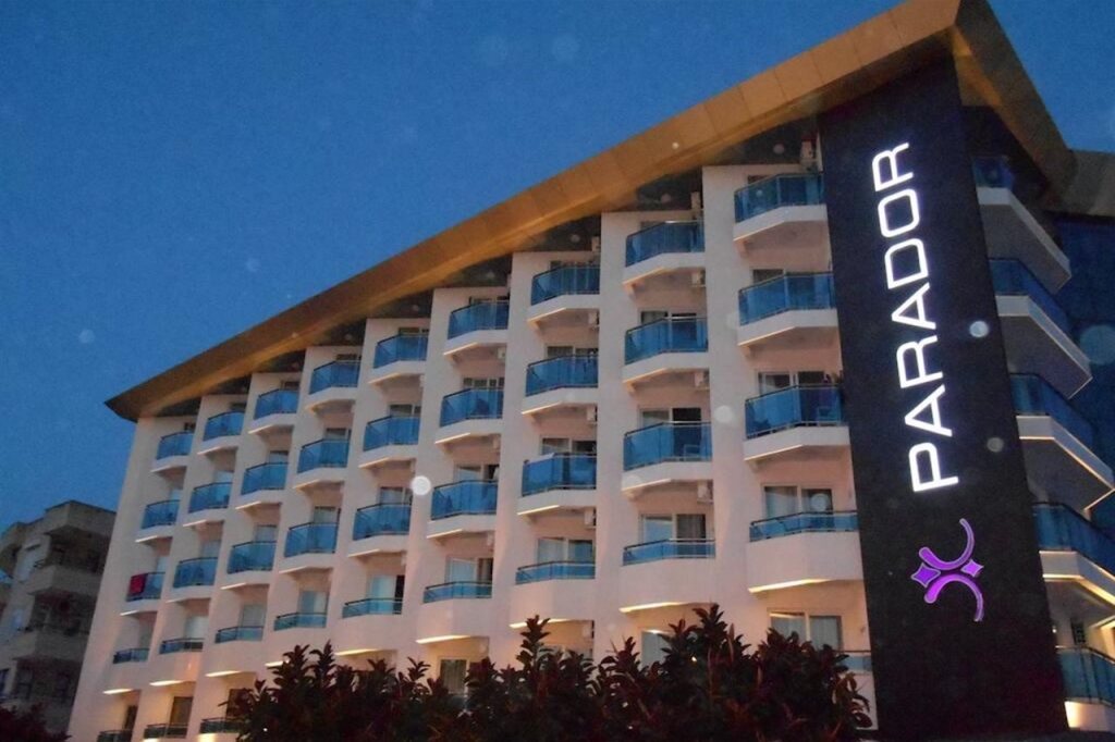 Parador Beach Hotel — фото 4
