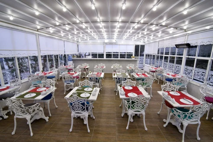 Бююкада: Buyukada Cankaya Hotel