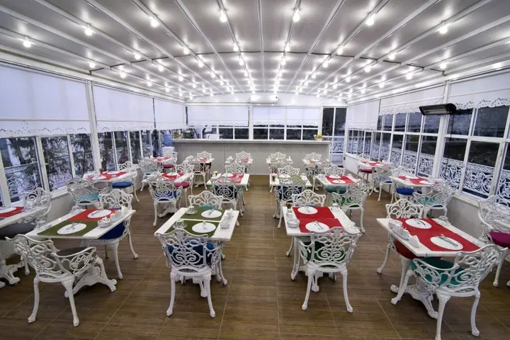 Бююкада: Buyukada Cankaya Hotel