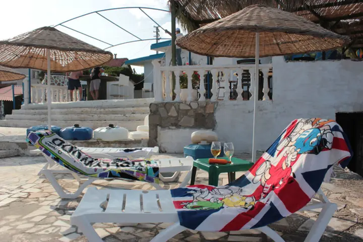 Карабурун: Can Karaburun Hotel