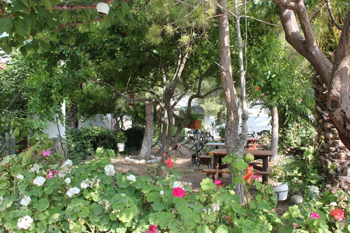 Карабурун: Can Karaburun Hotel
