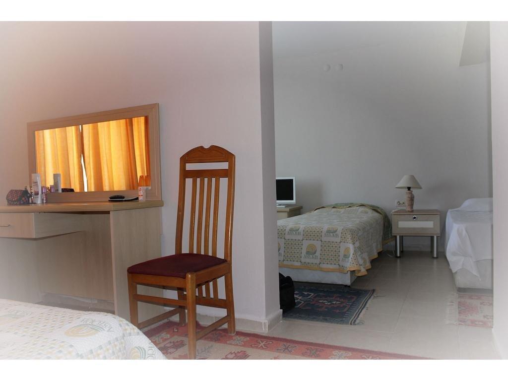 Карабурун: Can Karaburun Hotel