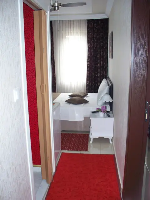 Чешмели: Gozde Pansiyon Otel
