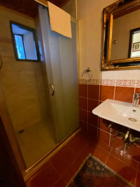 Айвалык: Cunda Zehra Teyzenin Evi