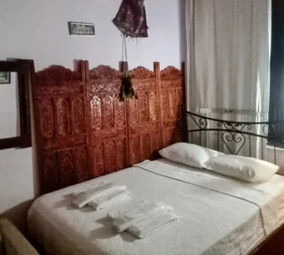 Айвалык: Cunda Zehra Teyzenin Evi