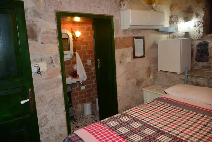 Айвалык: Cunda Zehra Teyzenin Evi