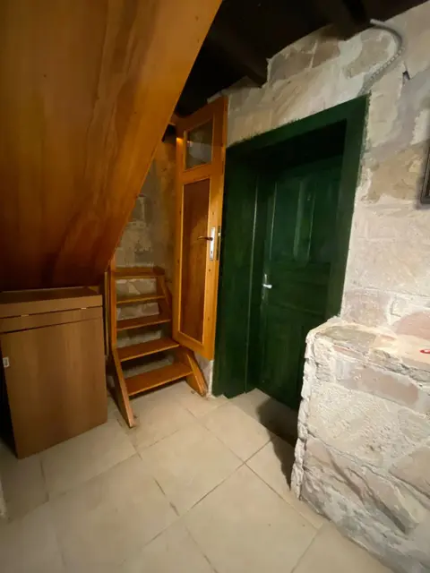 Айвалык: Cunda Zehra Teyzenin Evi