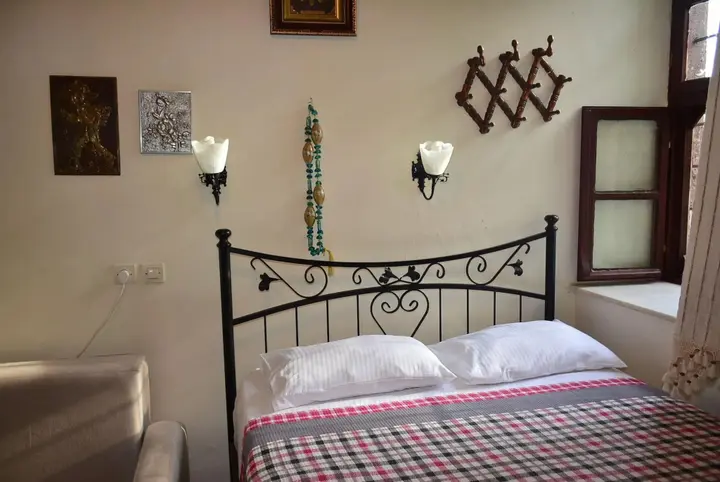 Айвалык: Cunda Zehra Teyzenin Evi