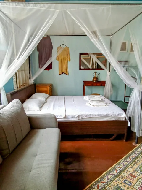 Айвалык: Cunda Zehra Teyzenin Evi