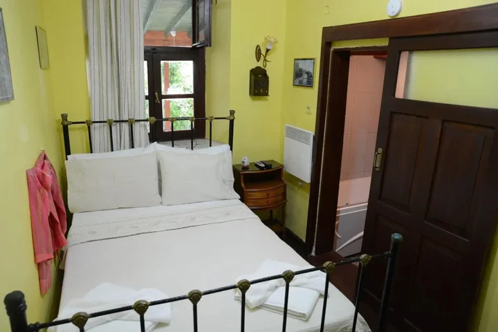Айвалык: Cunda Zehra Teyzenin Evi