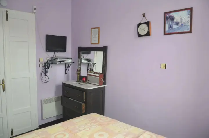 Айвалык: Cunda Zehra Teyzenin Evi