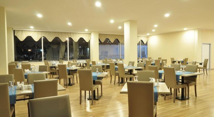 Дикили: Etap Altinel Hotel Aliaga