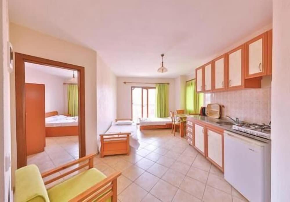 Дальян: Minta Apartments
