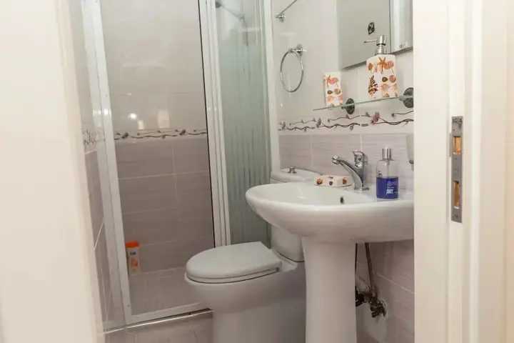 Бююкада: Orhan Kutbay'in Evi Turyolu Cafe Pansiyon