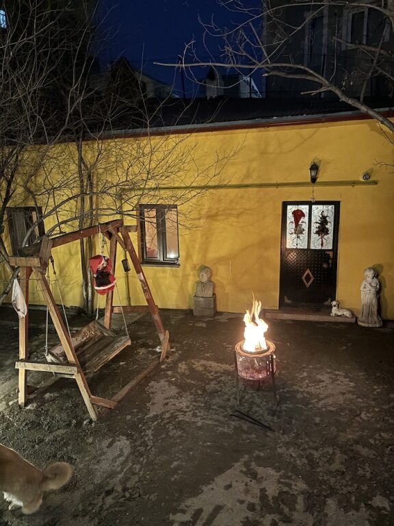 Карс: Mavi Ladin Konukevi