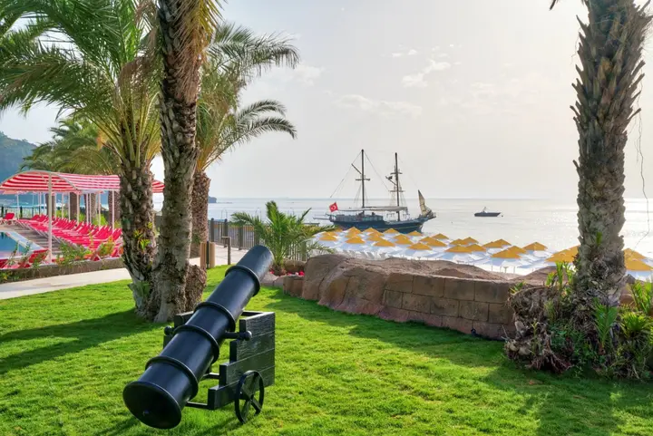 Кемер: Отель Pirate's Beach Club - Ultra All Inclusive