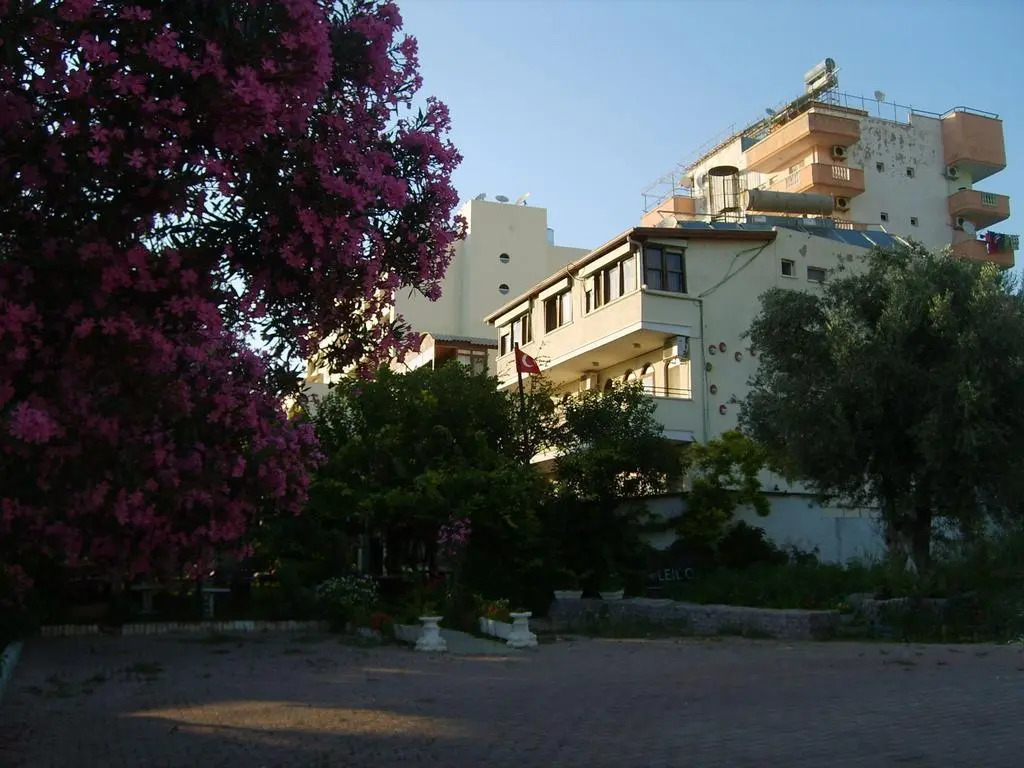 Кушадасы: Münih Otel