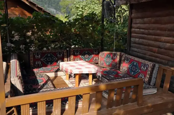 Кумлуджа: Route 66 Pansiyon