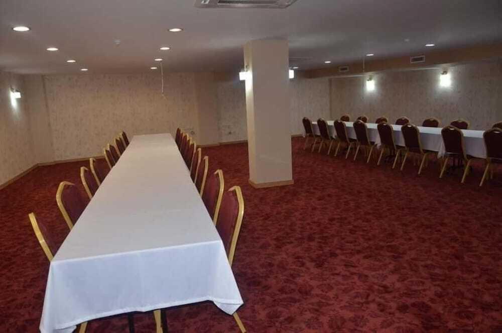 Адана: Adana Park Otel