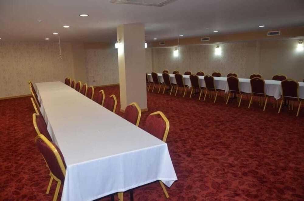 Адана: Adana Park Otel
