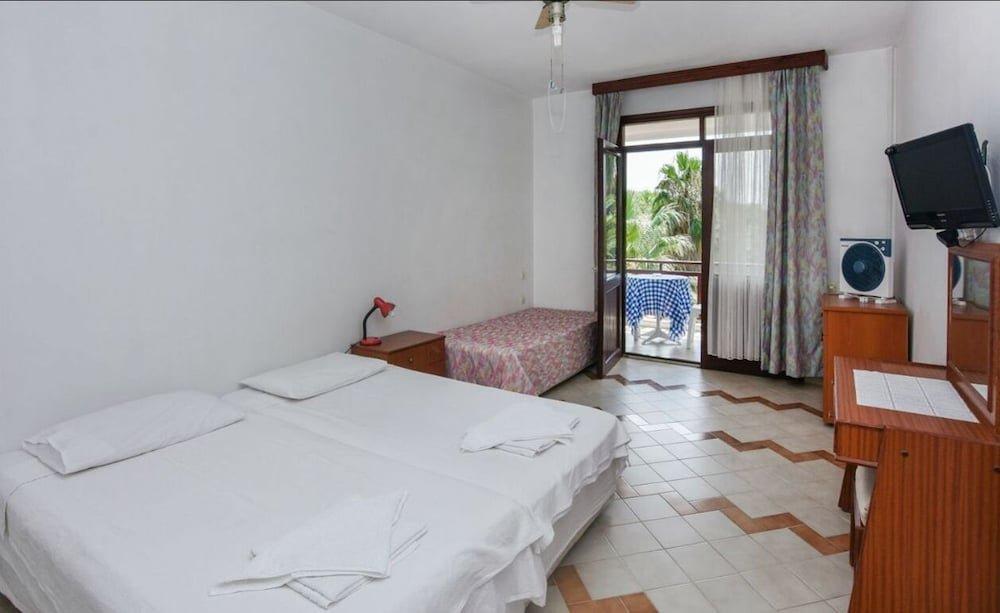 Мармара: Cizenel Hotel