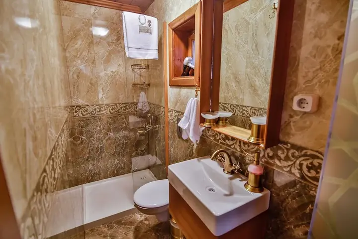 Бартын: Kum Pansiyon