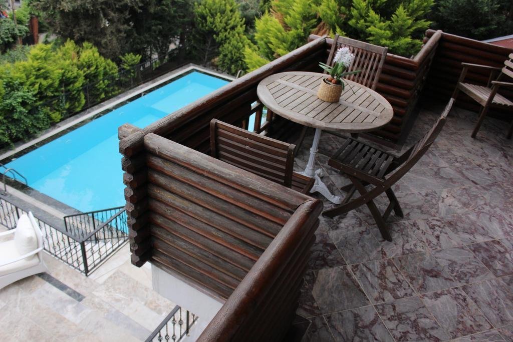 Бююкада: Büyükada Apart Hotel - Karadağ Apart