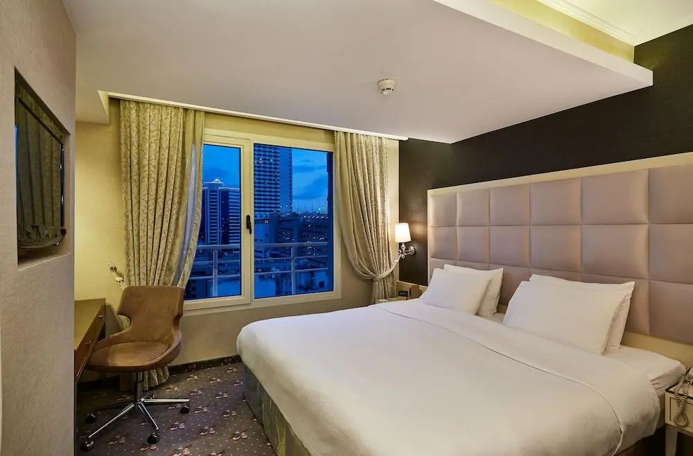 Измир: Double Tree By Hilton Izmir Alsancak