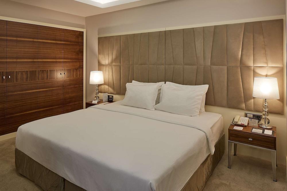 Измир: Double Tree By Hilton Izmir Alsancak
