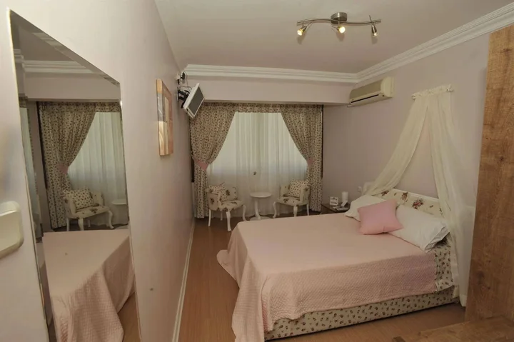 Дикили: Aterna Hotel