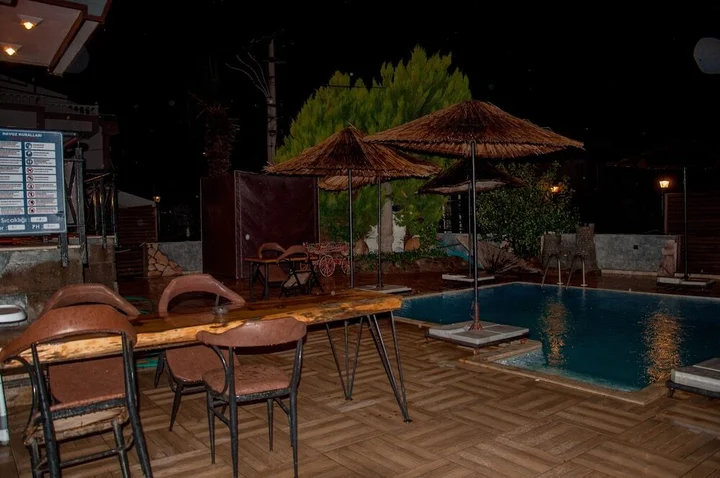 Дикили: Aterna Hotel