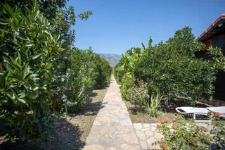 Чиралы: Ugur Pansiyon Bungalows