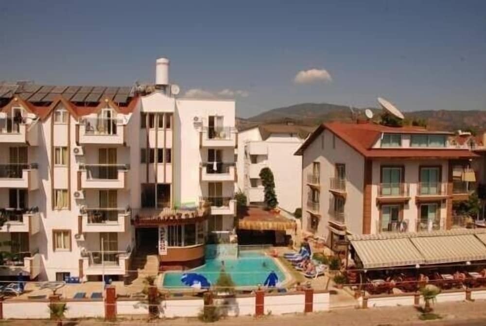 Мармарис: Saffron Apartments