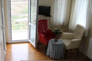 Сайл: Assortie La Villa Hotel