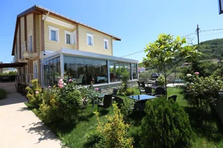 Сайл: Assortie La Villa Hotel