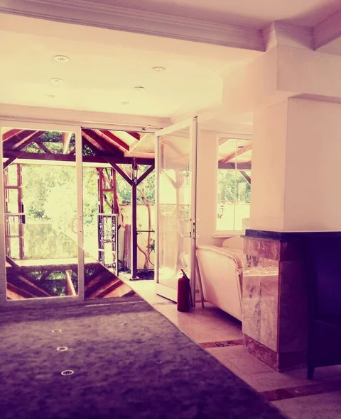 Бельдиби: Asia Hotel