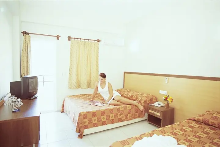 Бельдиби: Asia Hotel