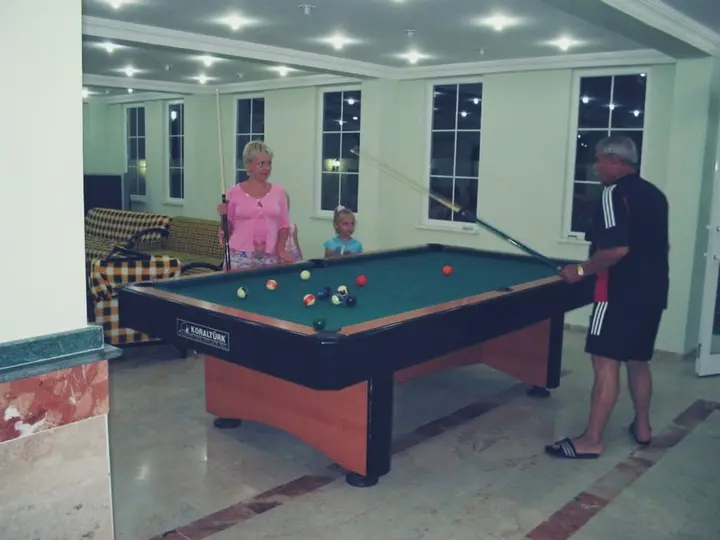 Бельдиби: Asia Hotel