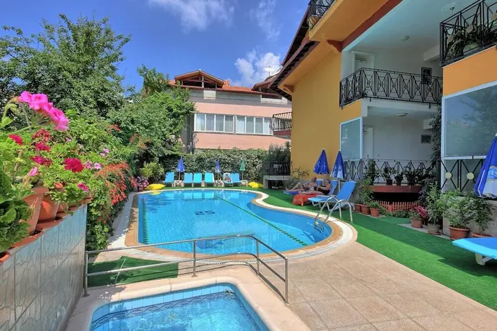 Дальян: Mandalinn Hotel