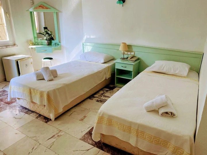 Дальян: Mandalinn Hotel