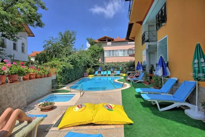 Дальян: Mandalinn Hotel