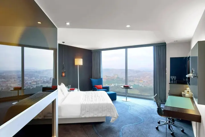 Стамбул: Le Meridien Istanbul Etiler