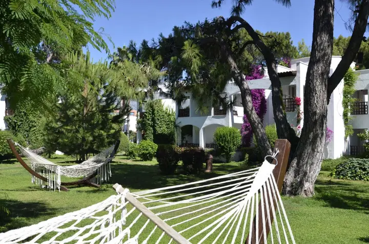 Чамьюва: Отель Emelda Sun Club