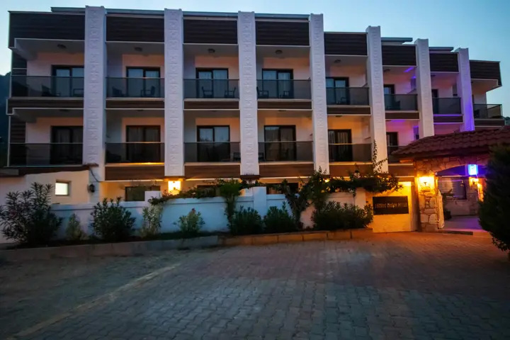 Турунч: Отель Turunç Dream Hotel